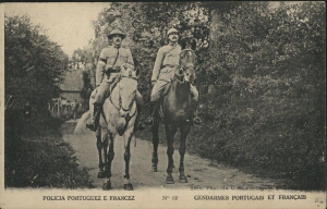 Policia portuguez e francez = Gendarmes portugais et français